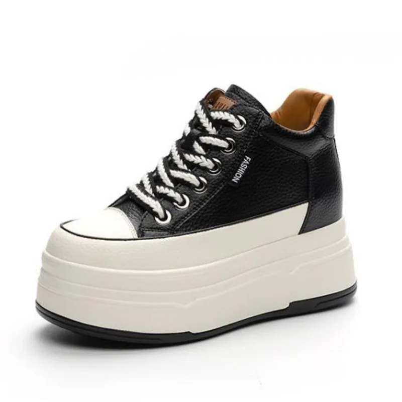 Skateboard - Sepatu Vulkanis Wanita Kulit Asli Suede